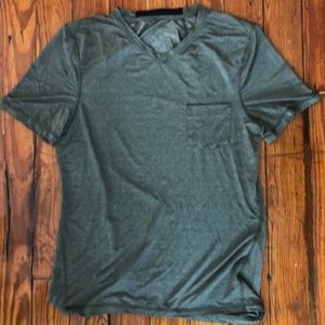 Lululemon metalvent tech v-neck tee